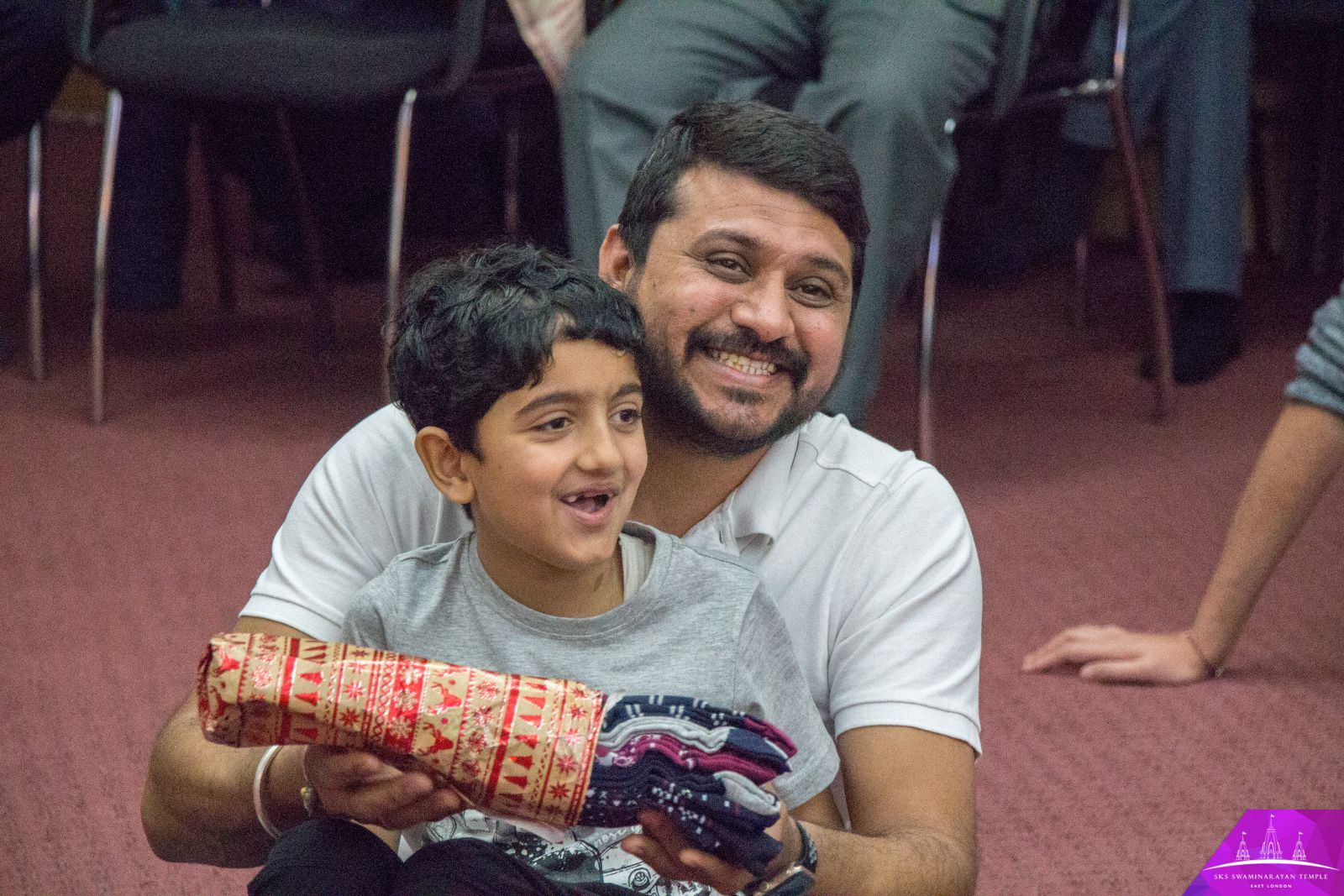 ©1987-2017 SKS Swaminarayan Temple East London